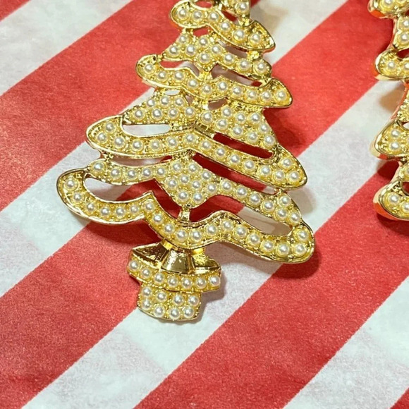 Christmas Tree Statement Fun Earrings with Faux Pearls Pierced - Picture 3 of 7